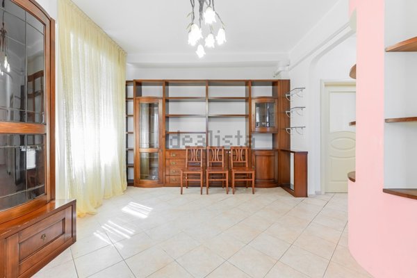 appartamento in vendita a Milano in zona Porta Venezia