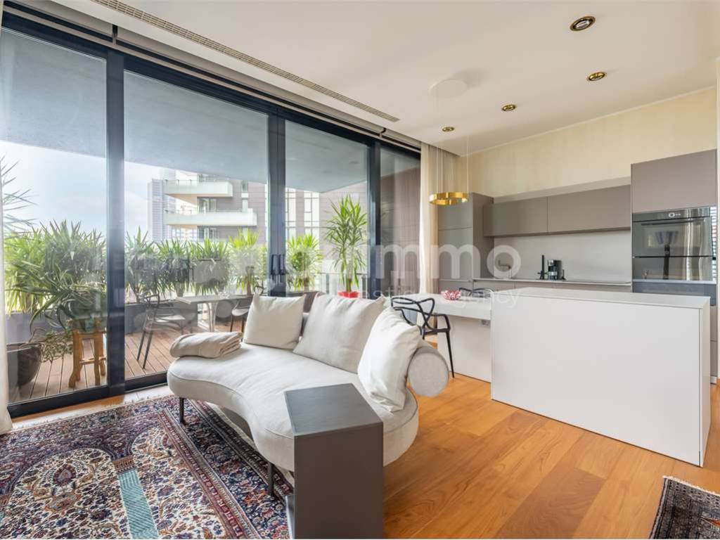 appartamento in vendita a Milano in zona Porta Nuova