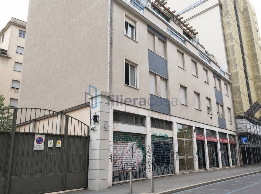 appartamento in vendita a Milano in zona Porta Genova