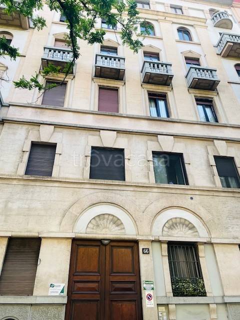 appartamento in vendita a Milano in zona Sempione