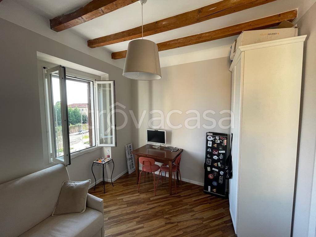 appartamento in vendita a Milano in zona Ortica