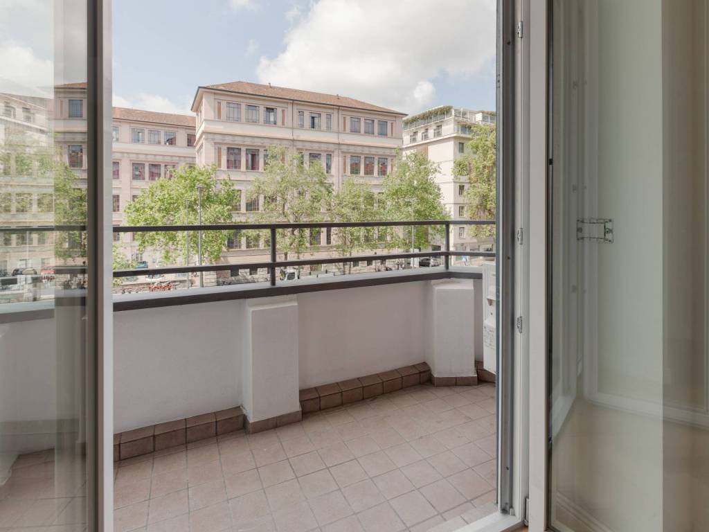 appartamento in vendita a Milano in zona Porta Garibaldi