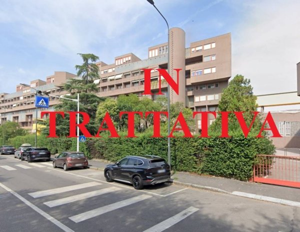 appartamento in vendita a Milano in zona Gallaratese