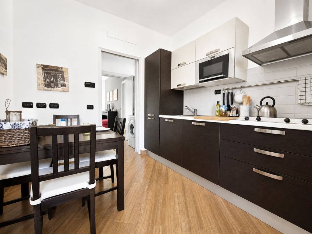 appartamento in vendita a Milano in zona Baggio