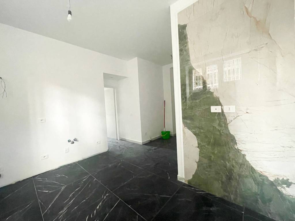 appartamento in vendita a Milano in zona Adriano