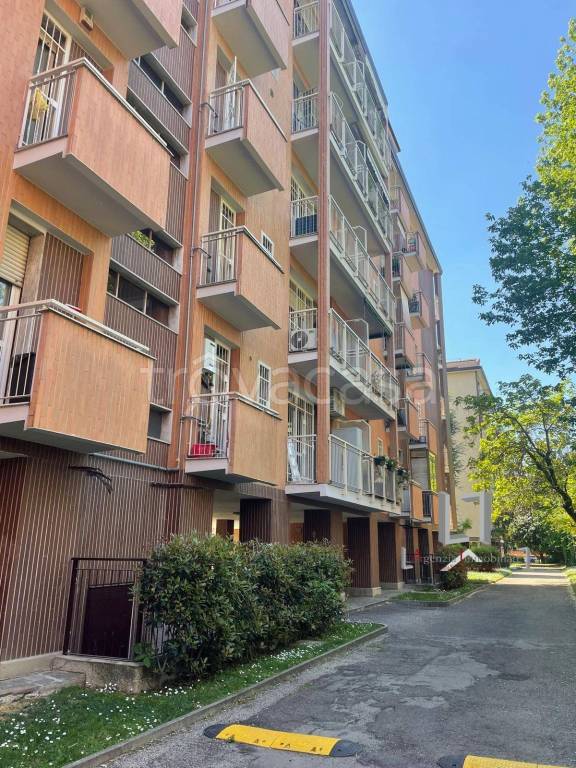 appartamento in vendita a Milano in zona Forlanini