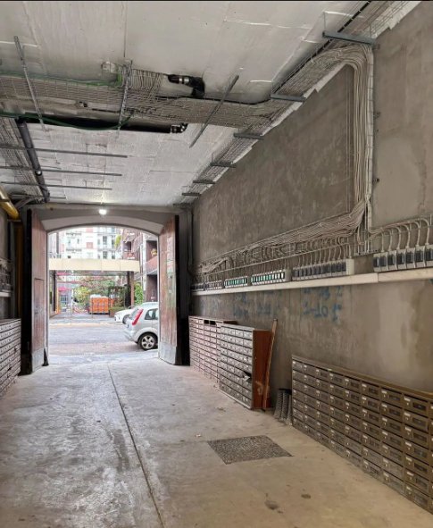 locale di sgombero in vendita a Milano