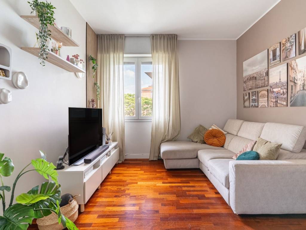 appartamento in vendita a Milano in zona Il Portello