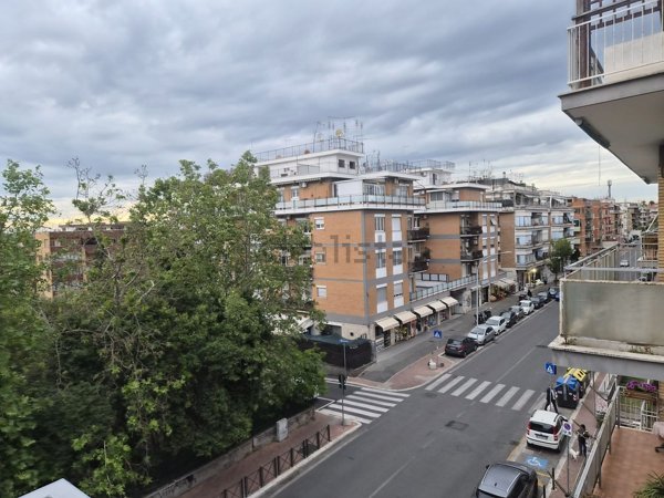 appartamento in vendita a Milano in zona Bovisasca