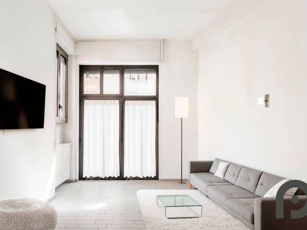 appartamento in vendita a Milano in zona Sant'Ambrogio