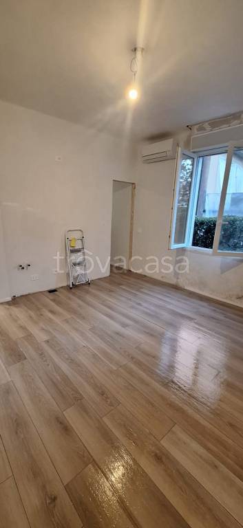 appartamento in vendita a Milano in zona Famagosta