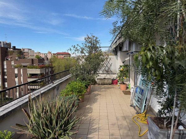 appartamento in vendita a Milano in zona Porta Romana