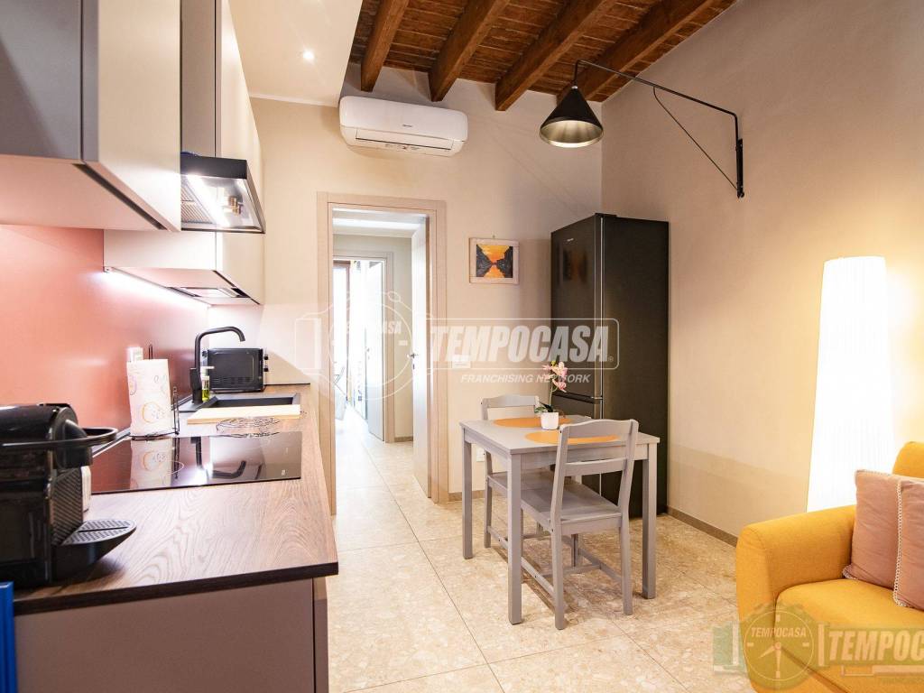 appartamento in vendita a Milano in zona Loreto