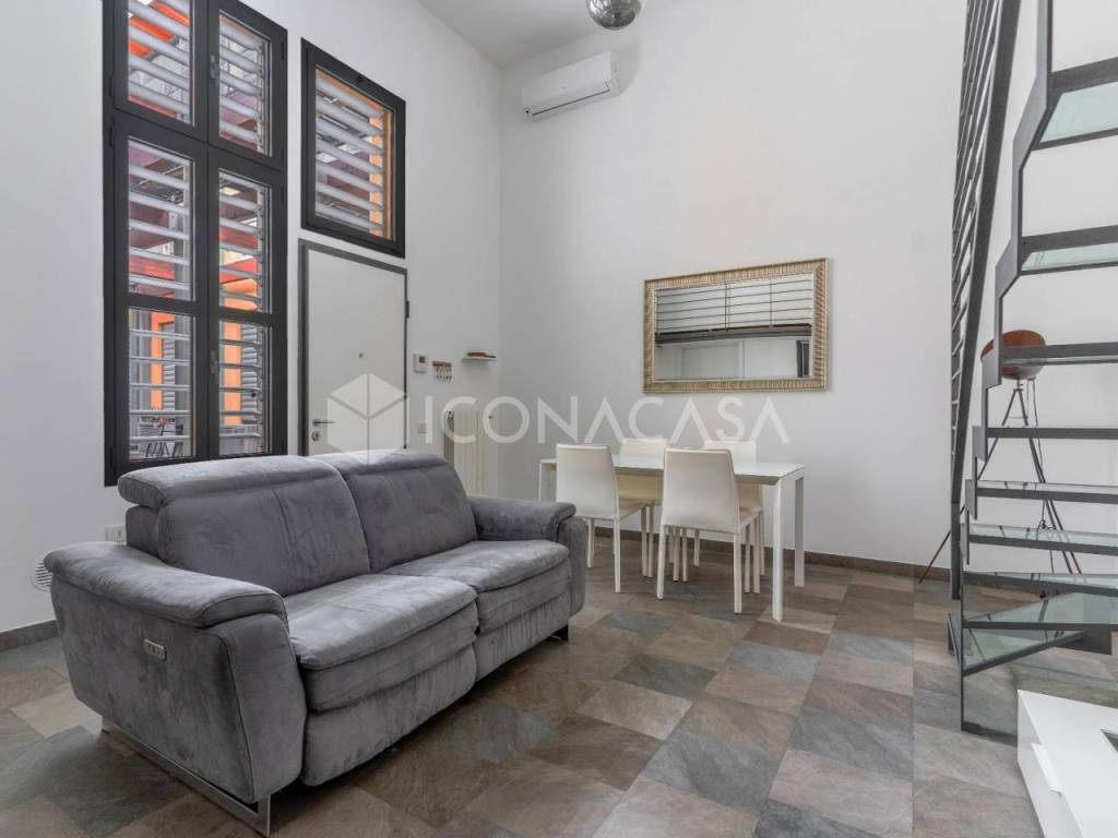appartamento in vendita a Milano in zona Corvetto