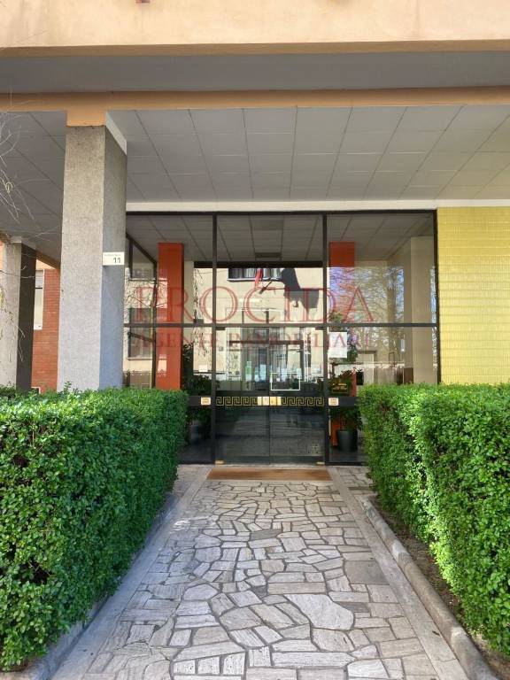 appartamento in vendita a Milano in zona Rogoredo