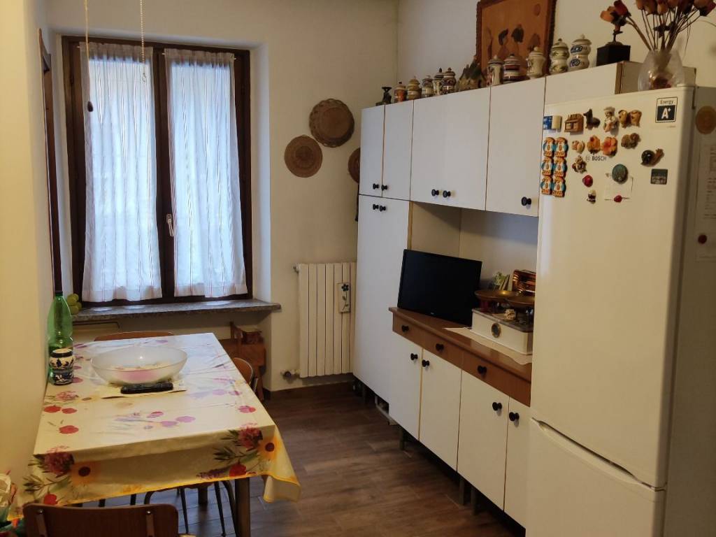 appartamento in vendita a Milano in zona Centro Direzionale