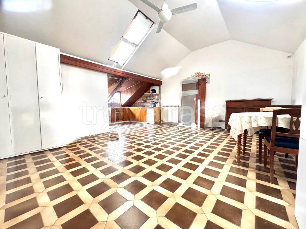 appartamento in vendita a Milano in zona Città Studi