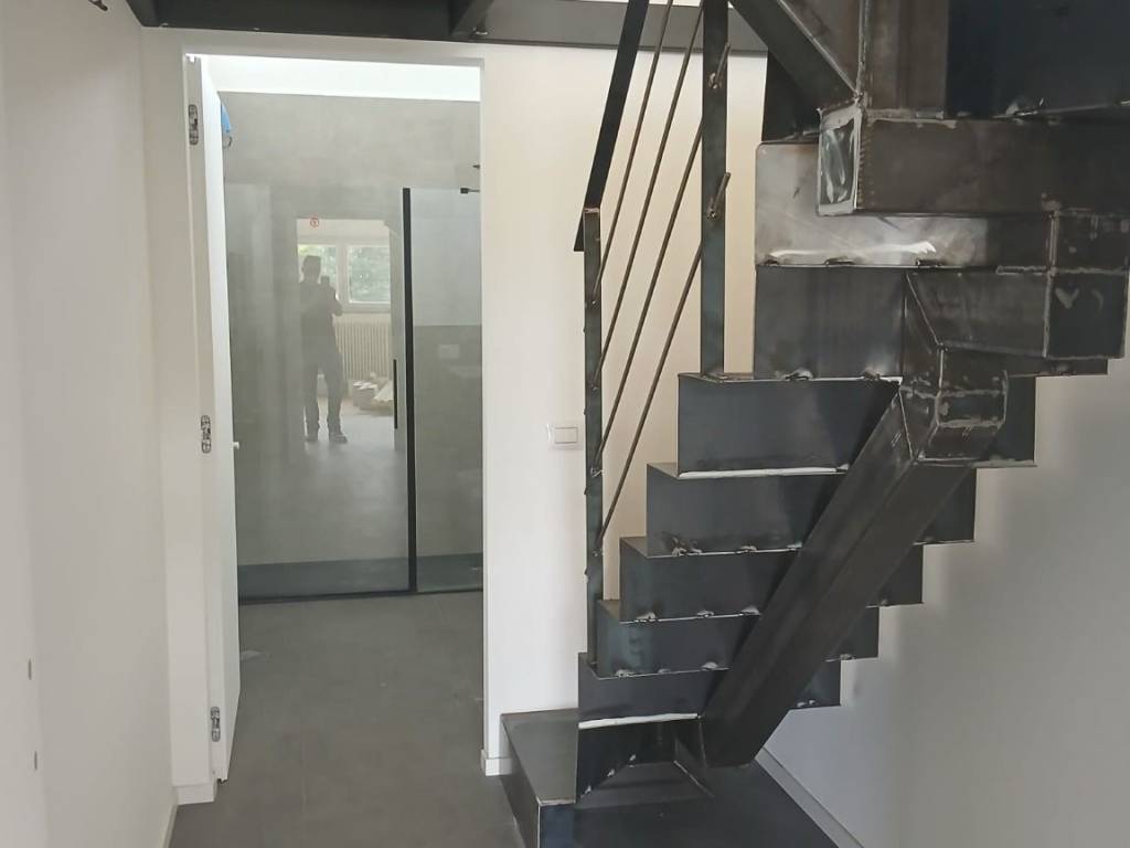 appartamento in vendita a Milano in zona Barona