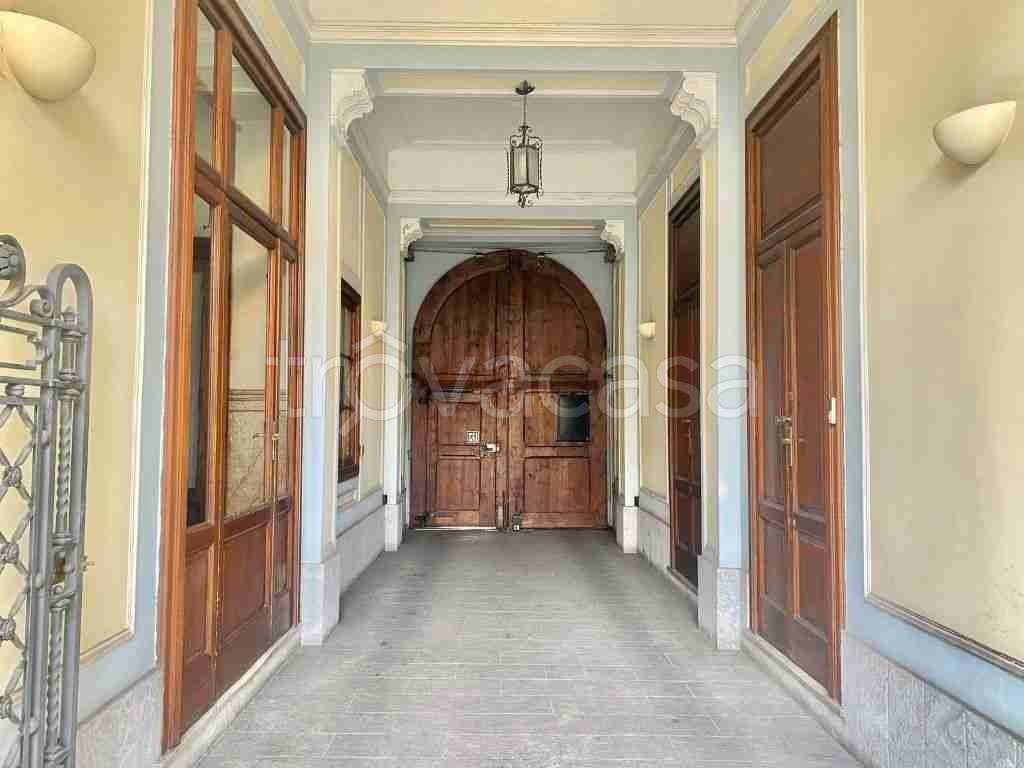 appartamento in vendita a Milano in zona Bocconi