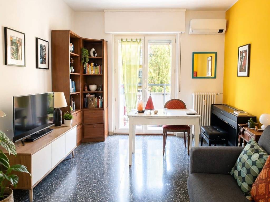 appartamento in vendita a Milano in zona Vigentino