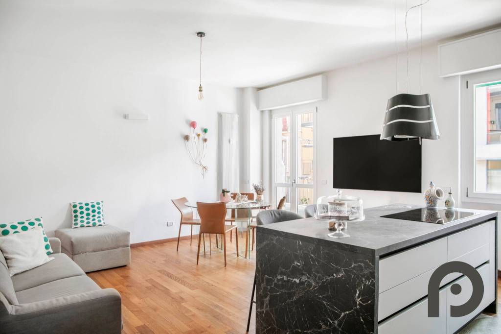 appartamento in vendita a Milano in zona Ghisolfa