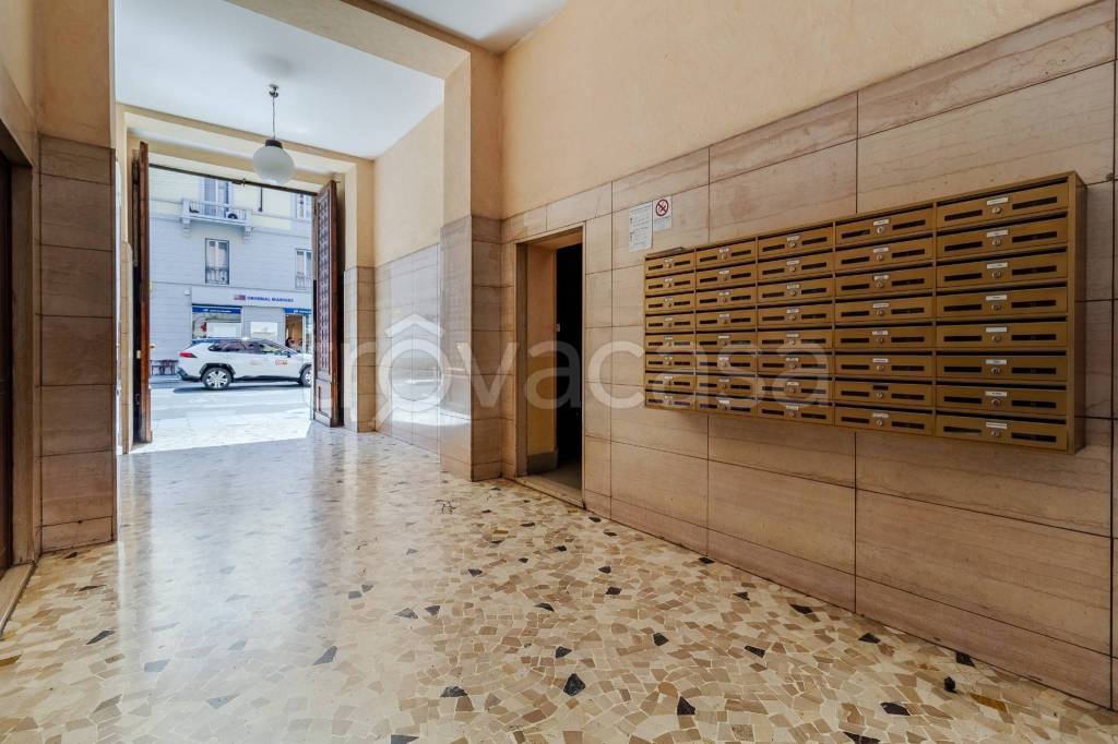 appartamento in vendita a Milano in zona Loreto