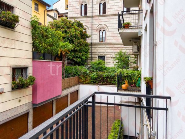 appartamento in vendita a Milano in zona De Angeli