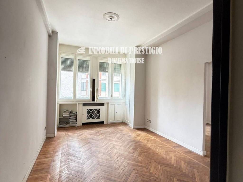 appartamento in vendita a Milano in zona Centro Direzionale