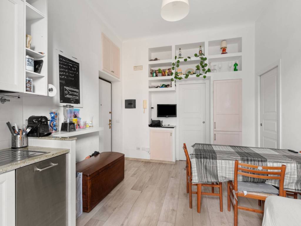 appartamento in vendita a Milano in zona Città Studi