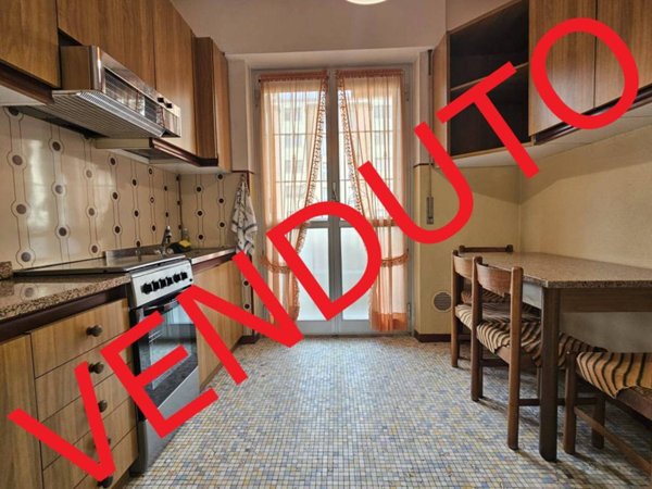 appartamento in vendita a Milano in zona Gallaratese