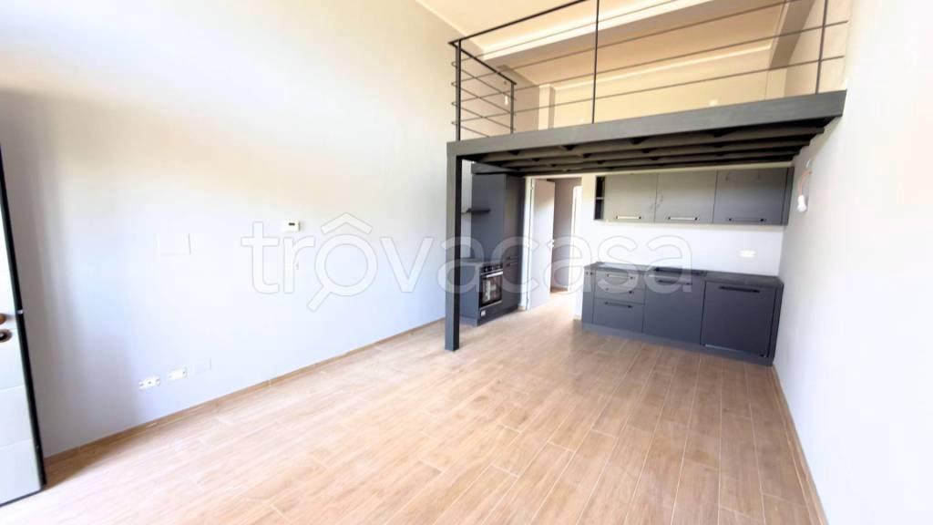 appartamento in vendita a Milano in zona Famagosta