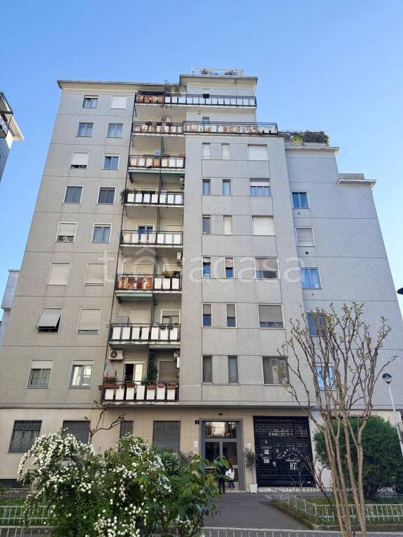 appartamento in vendita a Milano in zona Corvetto