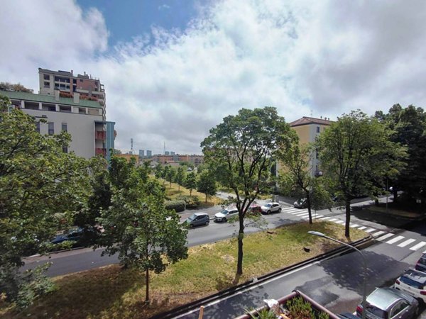 appartamento in vendita a Milano in zona Vigentino