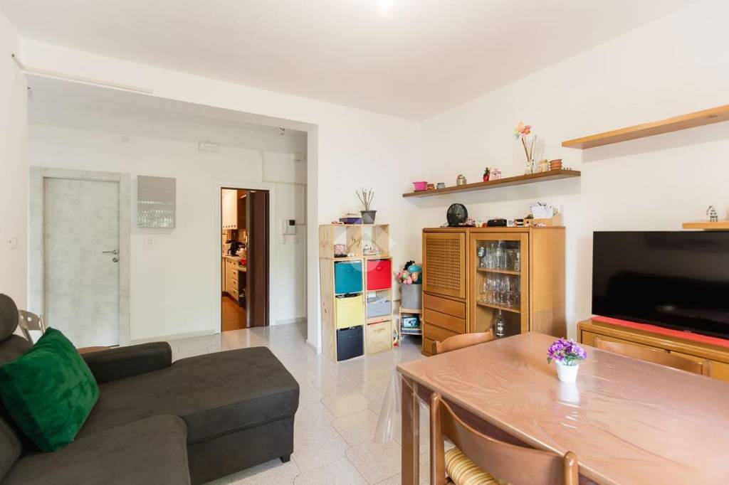 appartamento in vendita a Milano in zona Prato Centenaro