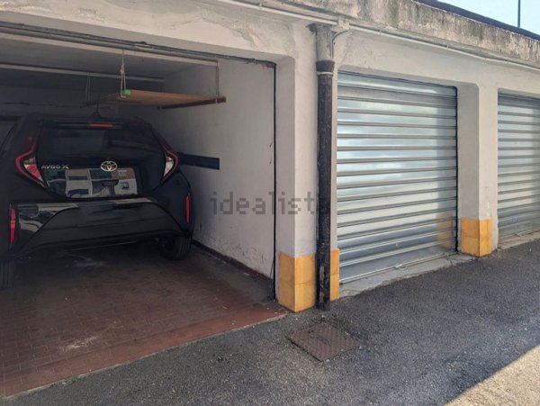 locale di sgombero in vendita a Milano in zona Famagosta