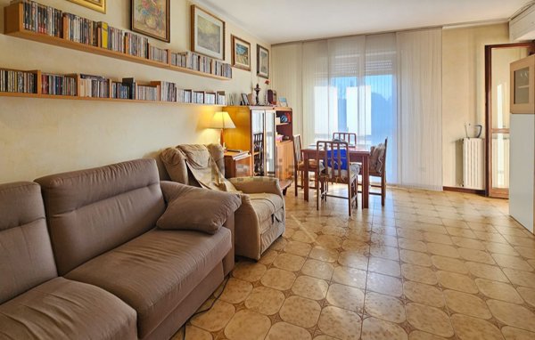 appartamento in vendita a Milano in zona Quarto Oggiaro