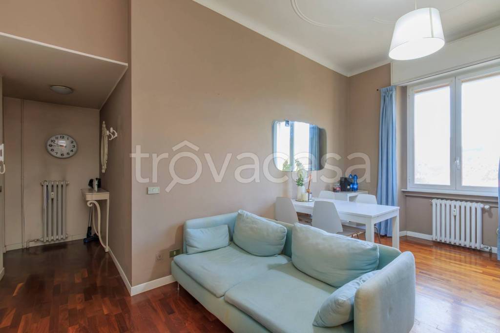 appartamento in vendita a Milano in zona Vigentino