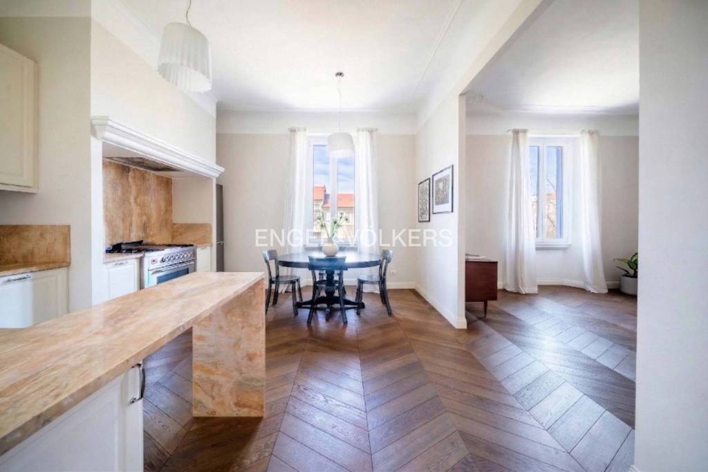 appartamento in vendita a Milano in zona Città Studi