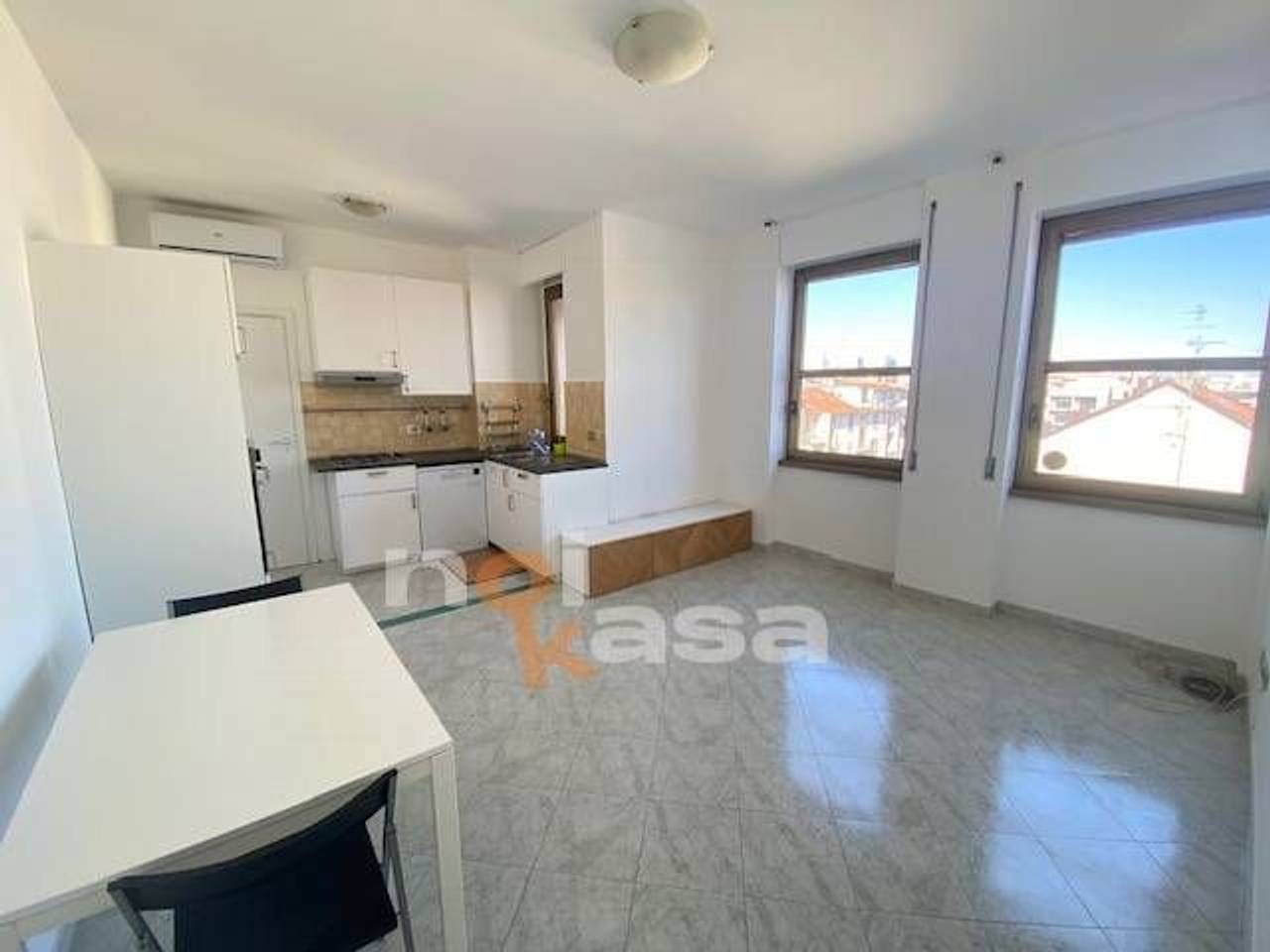 appartamento in vendita a Milano in zona Cinque Giornate