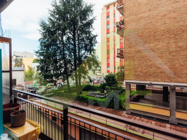 appartamento in vendita a Milano in zona Adriano