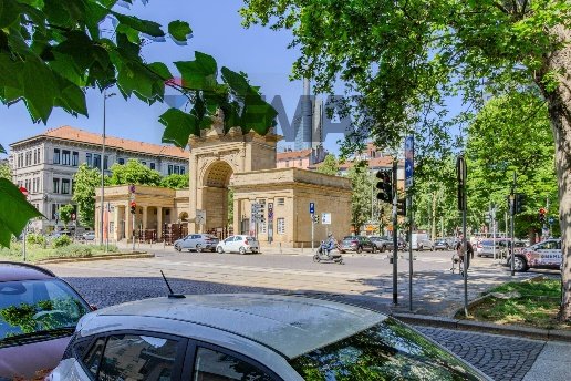appartamento in vendita a Milano in zona Porta Nuova