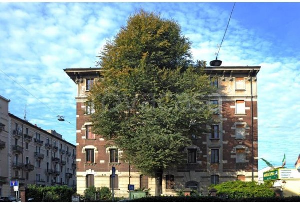 appartamento in vendita a Milano in zona Loreto