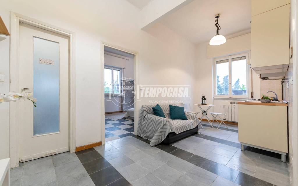 appartamento in vendita a Milano in zona Adriano
