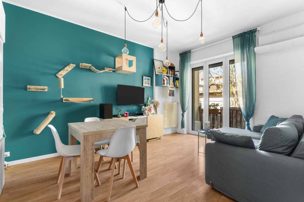 appartamento in vendita a Milano in zona Lorenteggio