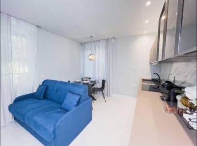 appartamento in vendita a Milano in zona Trenno