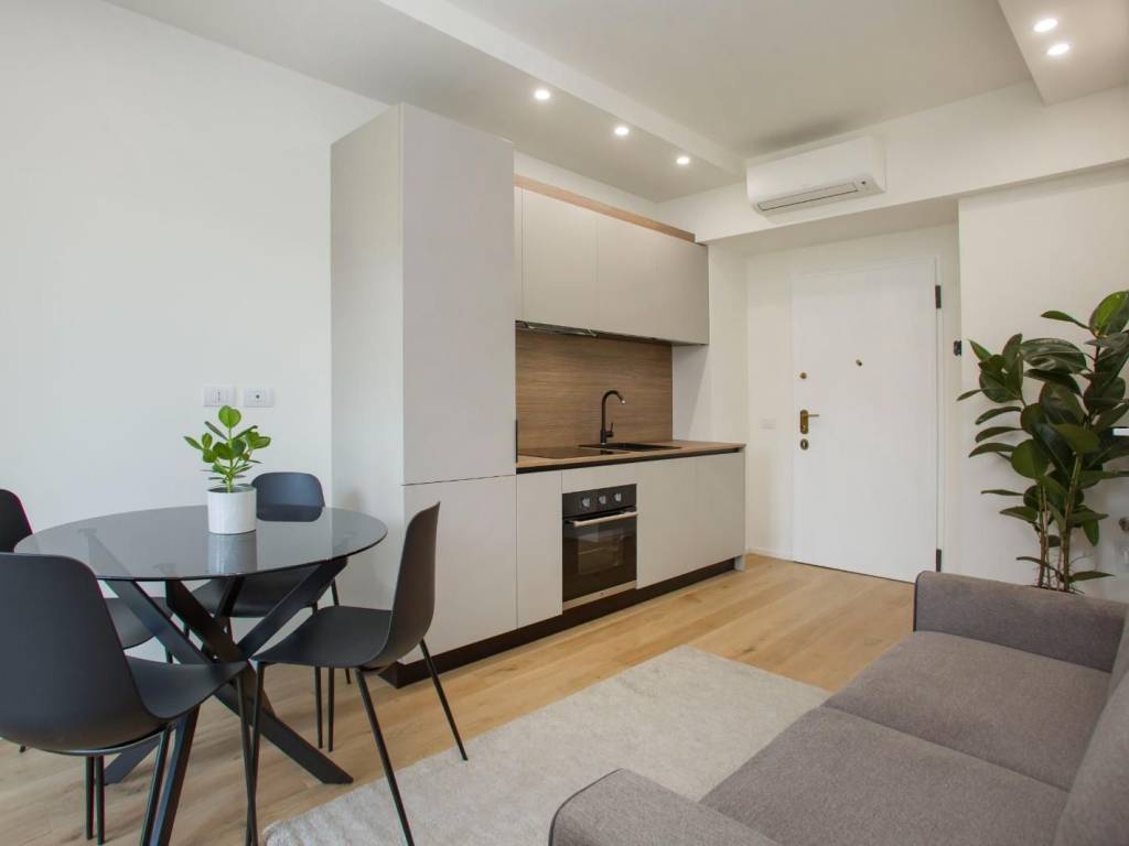 appartamento in vendita a Milano in zona Porta Nuova