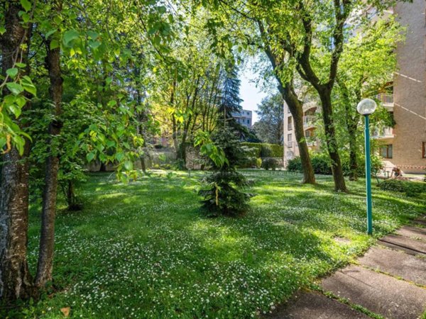 appartamento in vendita a Milano in zona Maggiolina