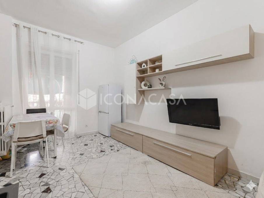 appartamento in vendita a Milano in zona Adriano