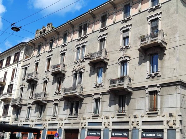 appartamento in vendita a Milano in zona Porta Genova