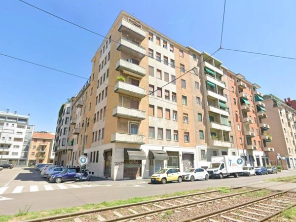 appartamento in vendita a Milano in zona Piazzale Lodi